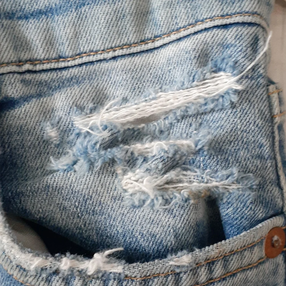 AGOLDE distressed blue jeans size 26 - Picture 10 of 16